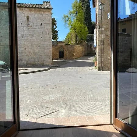 Della Scala *