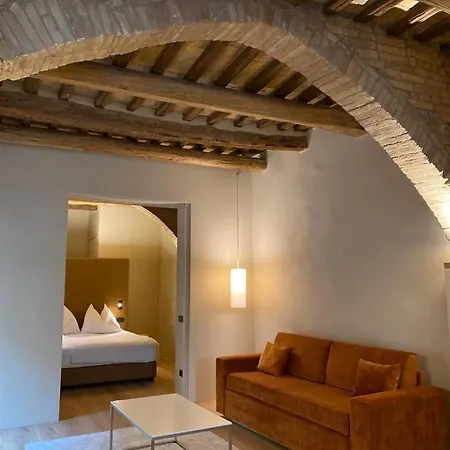 Della Scala * San Quirico d'Orcia